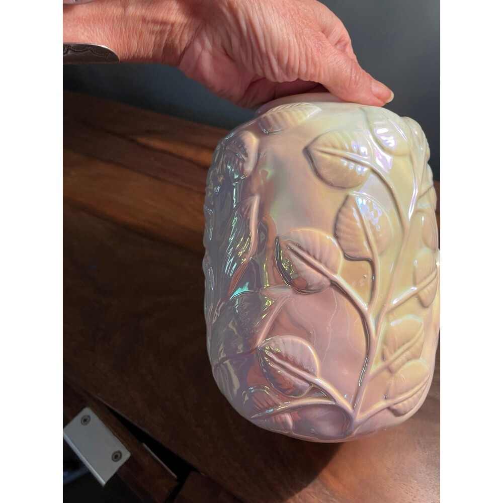 Vintage anthropologie Aurora Borealis White Ceramic Owl Vase Raised Relief - Picture 6 of 8